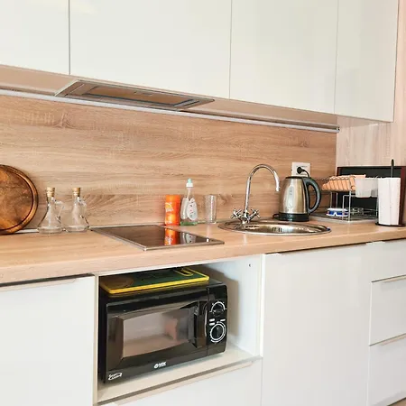 Urbanite Apartment *